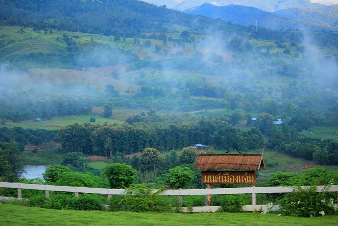 มนต์เมืองแจ่ม Hotel Mae Chaem Eksteriør billede