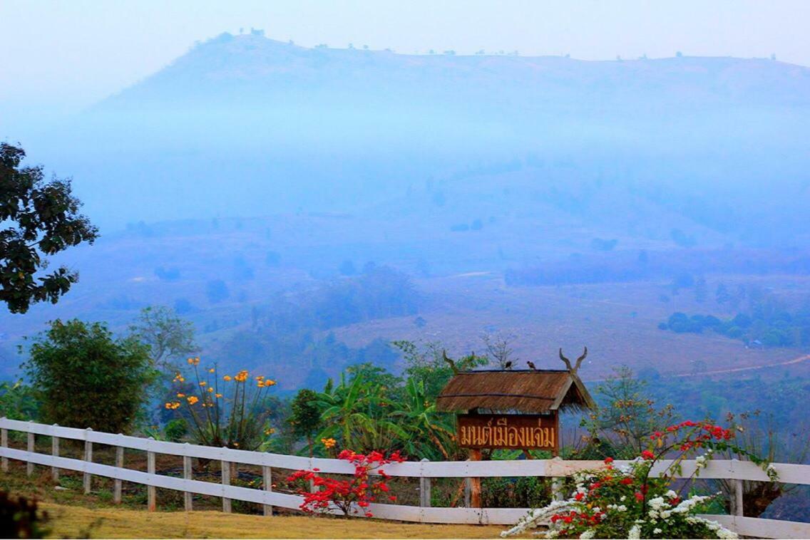 มนต์เมืองแจ่ม Hotel Mae Chaem Eksteriør billede