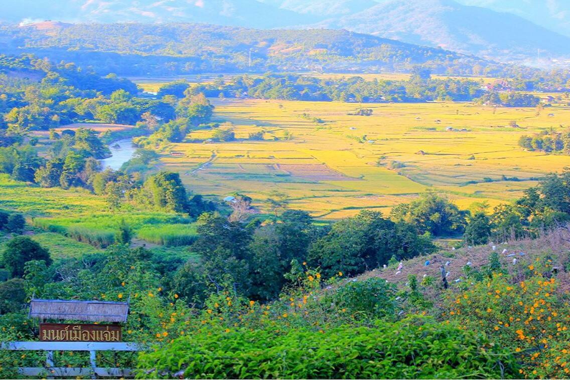 มนต์เมืองแจ่ม Hotel Mae Chaem Eksteriør billede