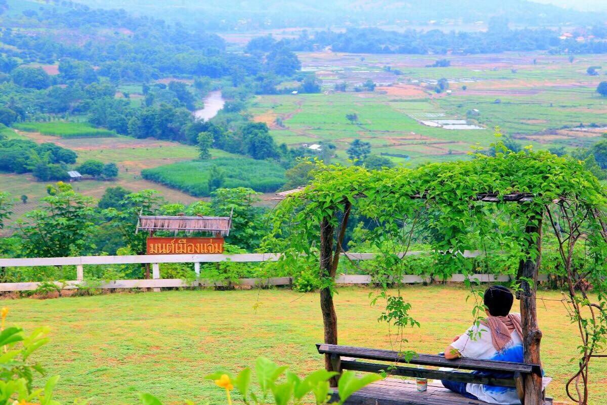 มนต์เมืองแจ่ม Hotel Mae Chaem Eksteriør billede